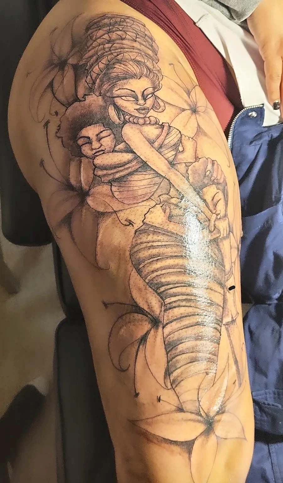 Large illustrative thigh tattoo by Krayonz